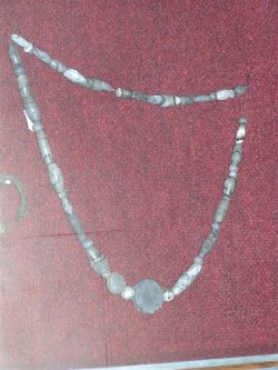 <i>collier ourarten</i>